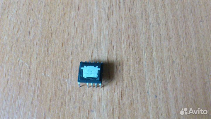 Микросхемы WT61P805,W25X20,ISL98602 и др