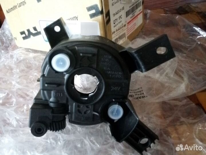 Противотуманная фара правая audi A4 2004-2007г