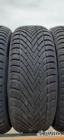 Pirelli Cinturato Winter 195/60 R16