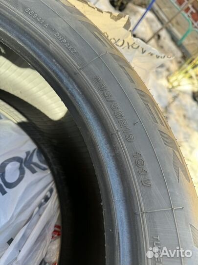 Bridgestone M840 235/55 R19