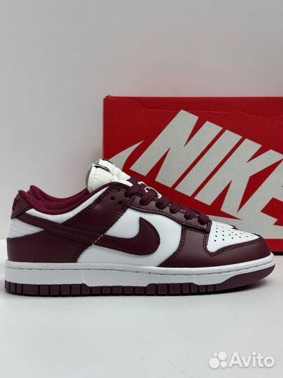 Кроссовки Nike dunk бордовые 1