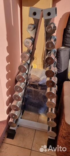 Набор гантелей со стойкаой
