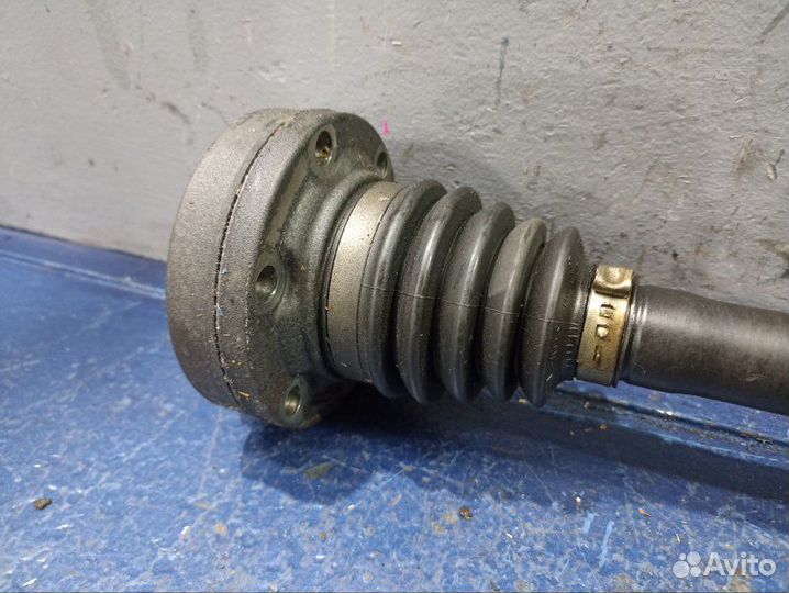 Привод задний Audi Q7 4L