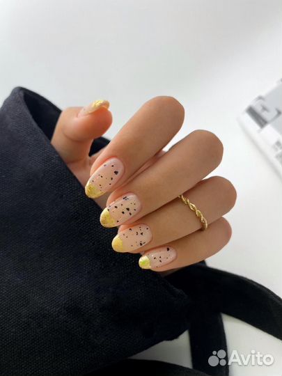 Мастер маникюра и педикюра