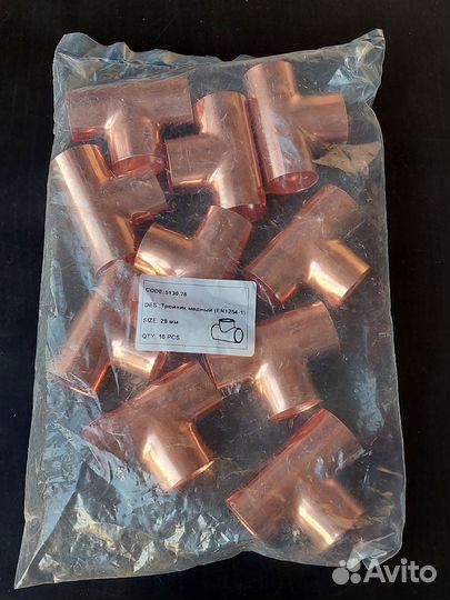 Медный тройник 28 мм