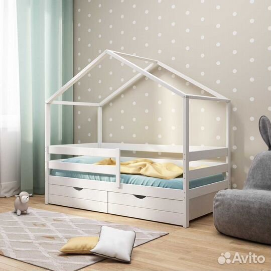 Кроватка высокий борт из массиваТеремок для малыша