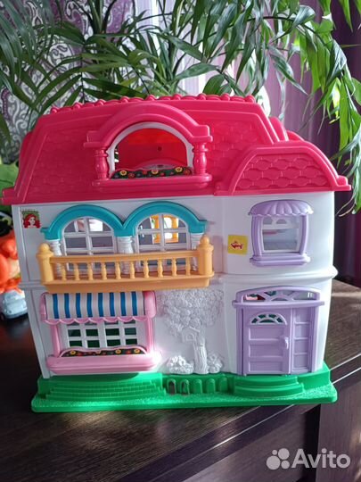 Домик кукольный