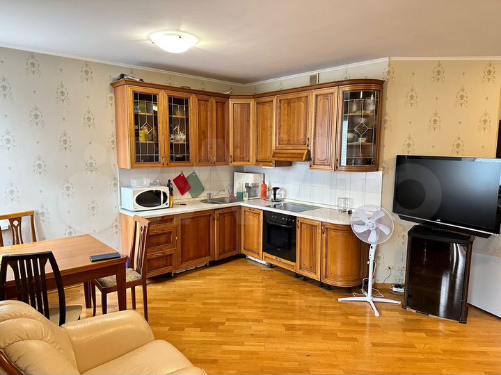 3-к. квартира, 80 м², 5/6 эт.