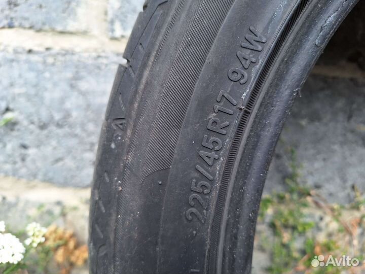 Toyo DRB 225/45 R17