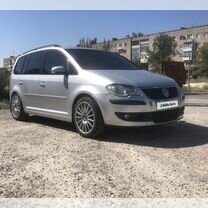 Volkswagen Touran 1.6 MT, 2007, 190 000 км, с пробегом, цена 740 000 руб.