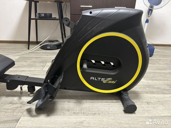 Гребной тренажер Altezani R110 магнитный