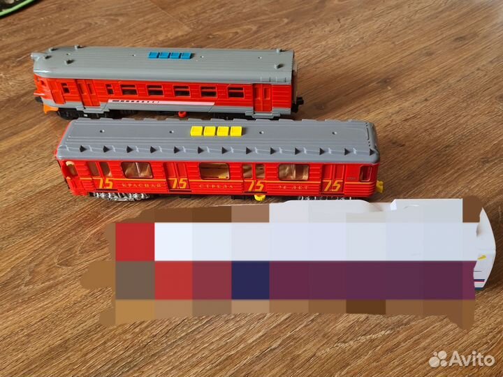 Игрушки поезда вагоны