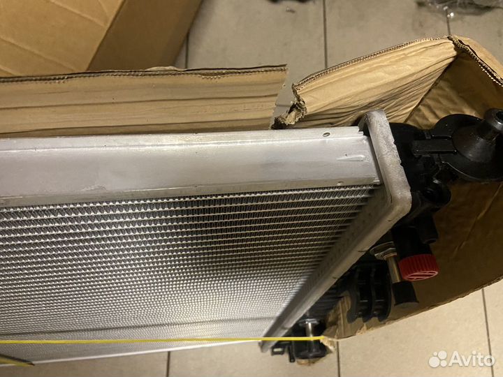 Радиатор Mercedes ML W164 W251 R