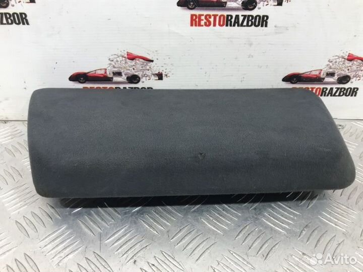 Бардачок Mitsubishi Space Wagon минивен 2 2000