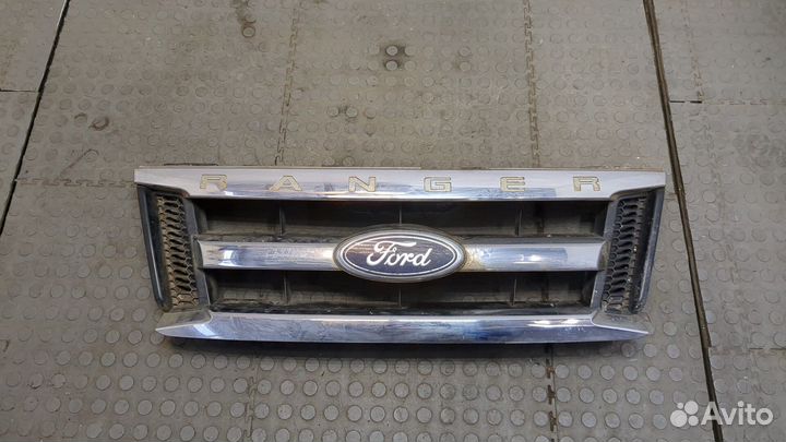 Решетка радиатора Ford Ranger, 2010