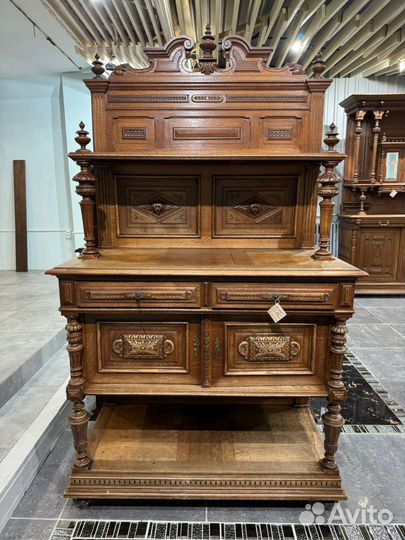 Антикварная мебель