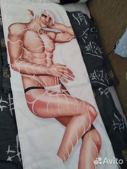 Ростовая подушка (дакимакура)