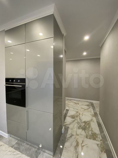 2-к. квартира, 63 м², 9/9 эт.