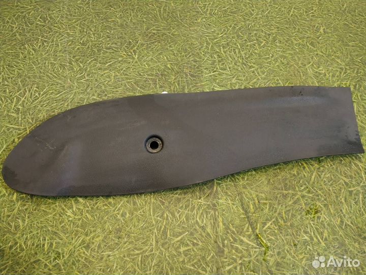Накладка торпеды правая правая Ford Mondeo