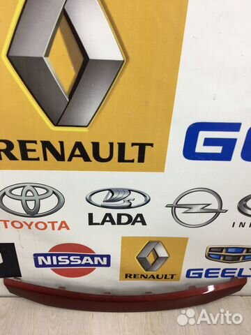 Молдинг накладка на капот Renault sandero