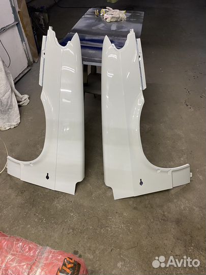 Пластиковое новое крыло 2114