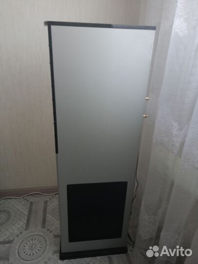 Колонки 2штуки 150вт.30Hz-20KHz, 8om