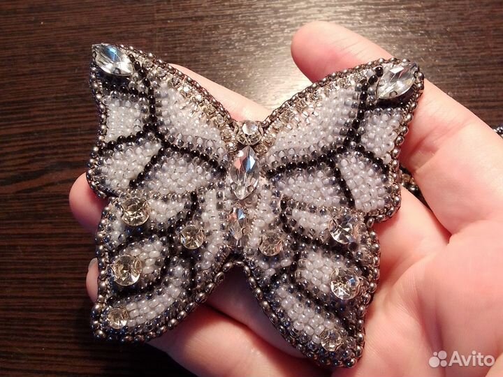 Брошь ручной работы