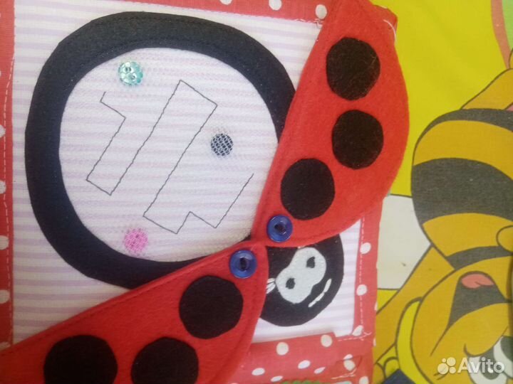 Развивающая книжка из фетра