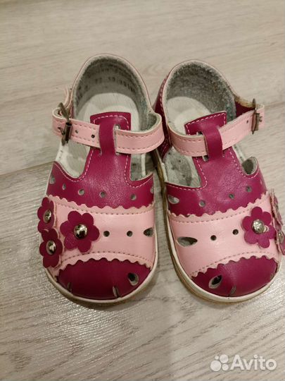 Сандали для девочки