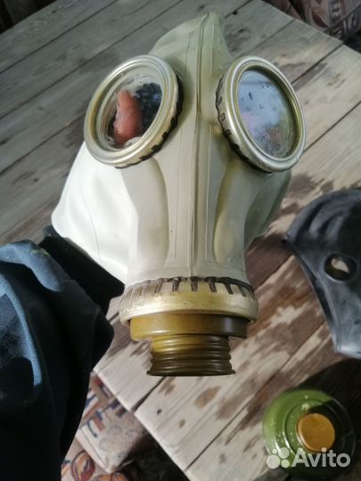 Противогаз