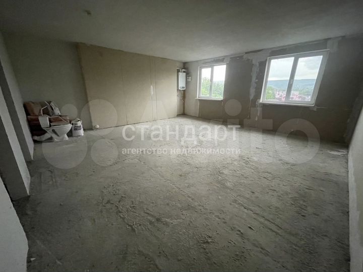 2-к. квартира, 79 м², 6/6 эт.