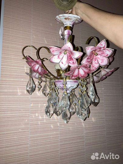 Люстра с цветочками