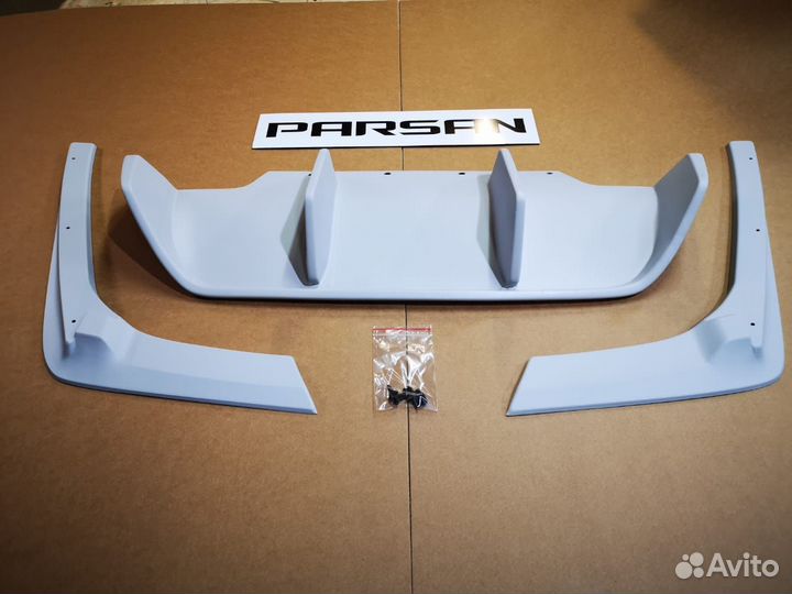 Задний диффузор для BMW M6 (F12/F13/F06)