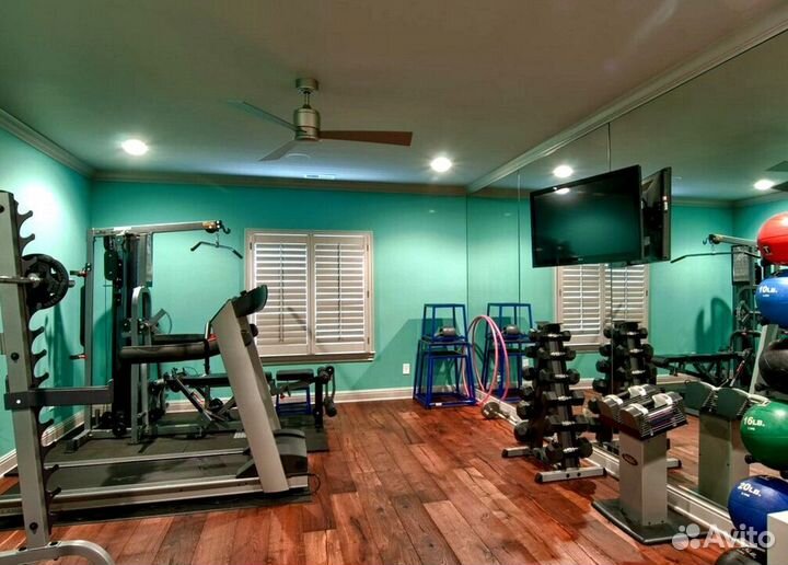 В спортзал зеркало