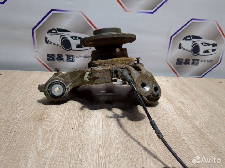 Кулак задний правый Bmw X3 F25 N47D20C 2013