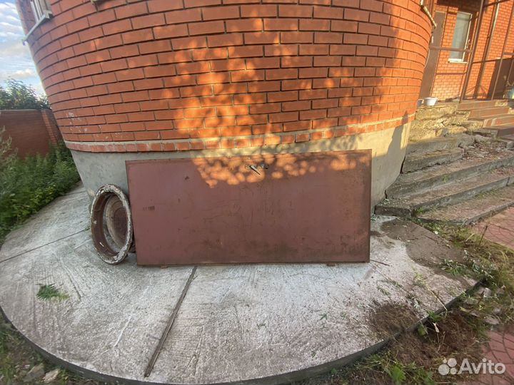 Дверь металическая с коробкой