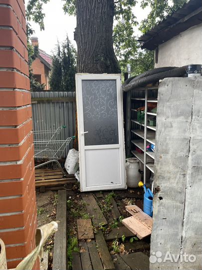 Двери пластиковые бу