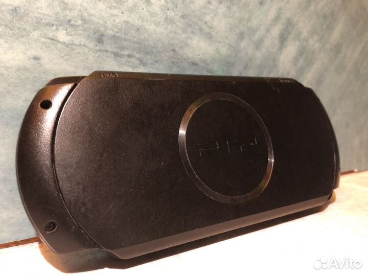 Sony PSP e1008 - 8gb (прошита) + игры