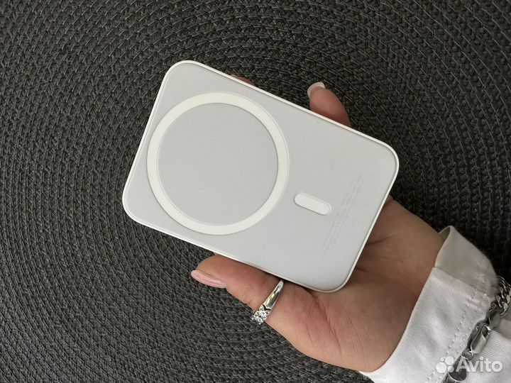 Apple magsafe battery pack