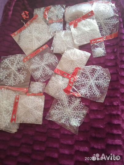 Новогодние украшения, игрушки