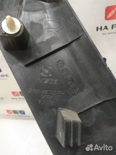 Накладка на стойку внутренняя задняя правая Mazda