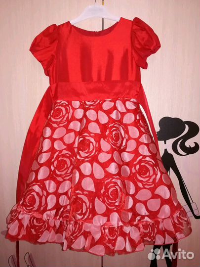 Нарядное платье на девочку