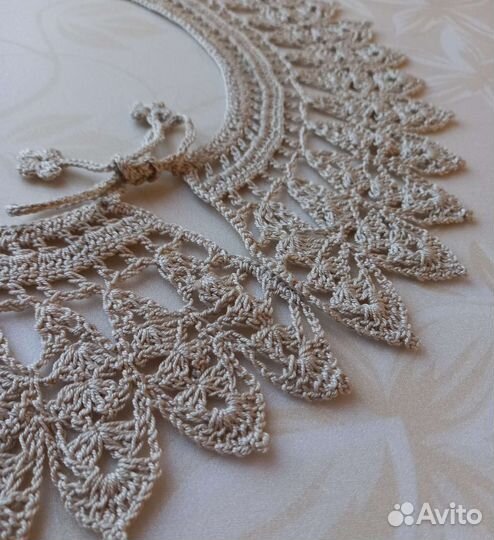 Вязаный ажурный съемный воротник