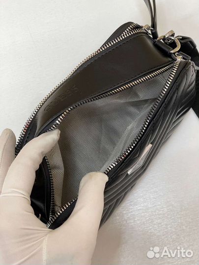 Сумка guess новая