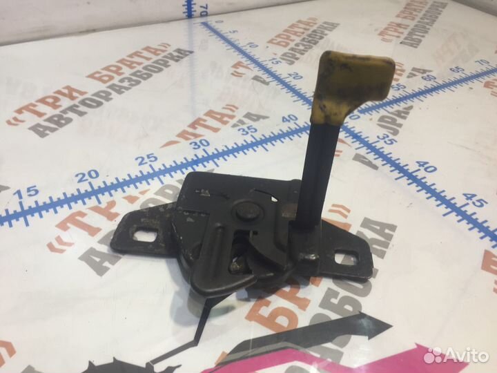 Крайслер 300M Замок капота Средний/Центр