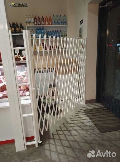 Раздвижные решетки металлические на двери