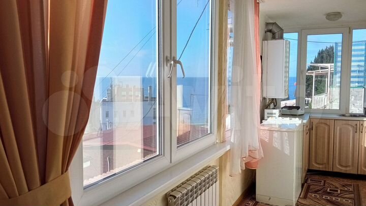 2-к. квартира, 40 м², 2/2 эт.