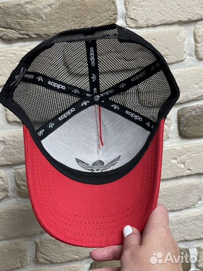 Бейсболка кепка Унисекс с сеткой Adidas