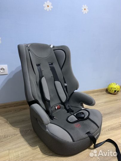 Детское автокресло