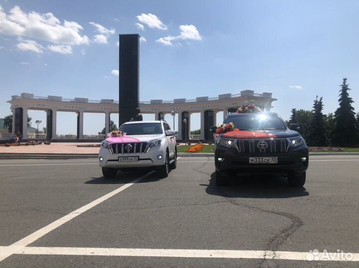 Автомобиль в кортеж на свадьбу